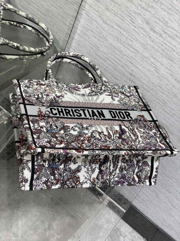 medium D*or book tote-36*18*28cm