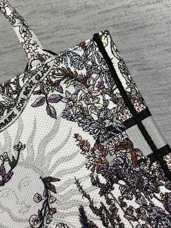 small D*or book tote-26cm