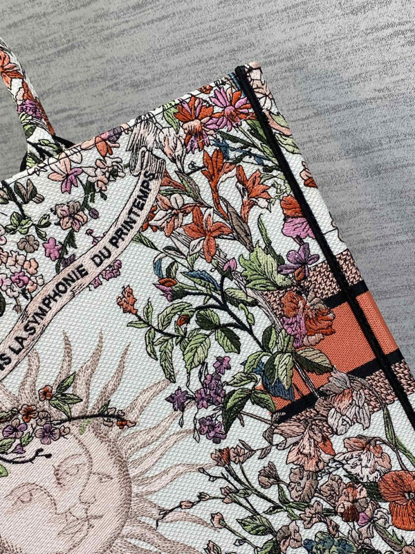 large D*or book tote-42*35*18.5cm