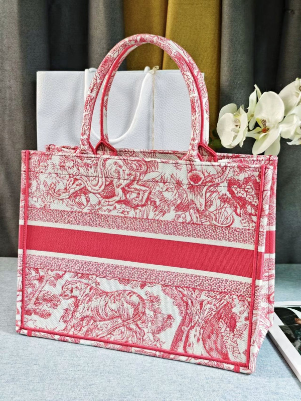 medium D*or book tote-36*18*28cm