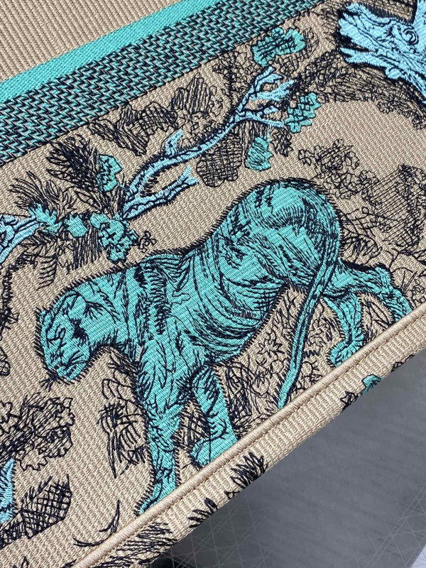 large D*or book tote-42*35*18.5cm