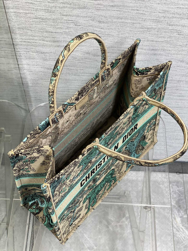 large D*or book tote-42*35*18.5cm