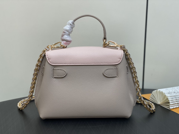 l**is V*t*n lockme ever-23*17*10cm