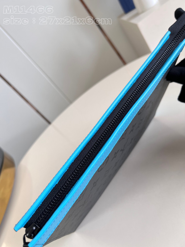 l**is V*t*n pochette voyage-27*21*6cm