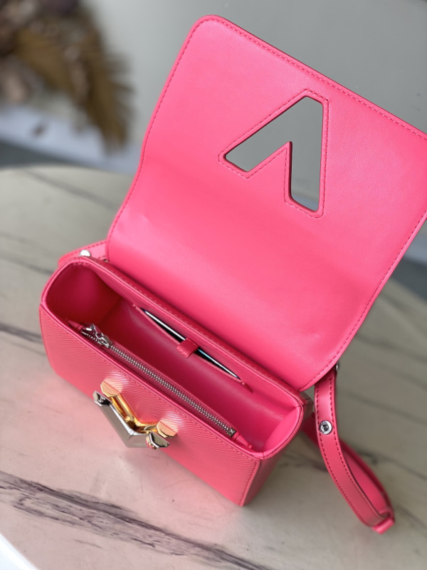 l**is V*t*n twist pm-19*15*9cm