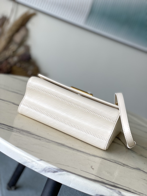 l**is V*t*n twist mm-23*17*9.5cm