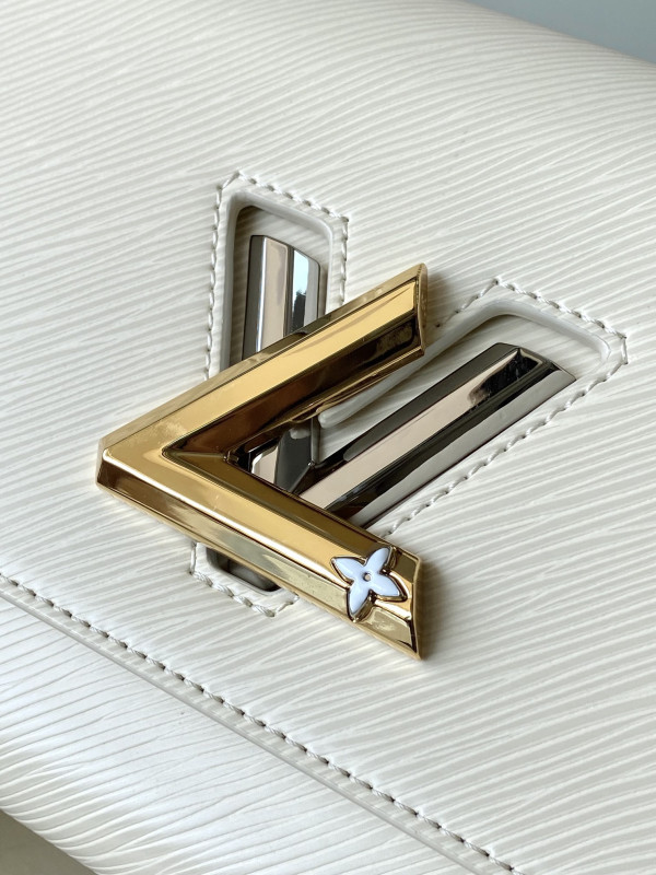 l**is V*t*n twist mm-23*17*9.5cm