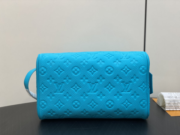 l**is V*t*n dopp kit toilet pouch-28*15*16.5cm