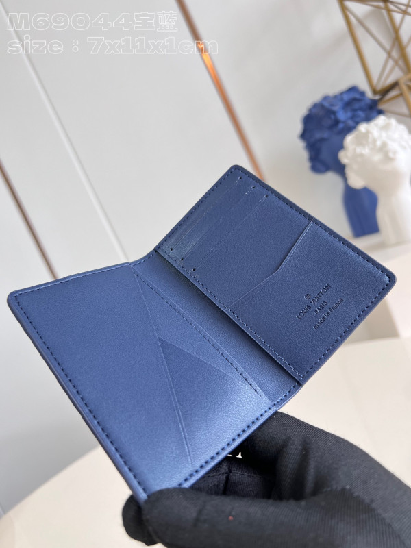 l**is V*t*n pocket organizer-7.5*11.1*1 cm