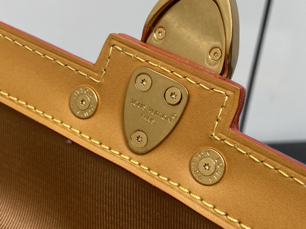 l**is V*t*n soul trunk-19*15*7cm