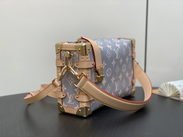 l**is V*t*n side trunk pm-18*12.5*8cm