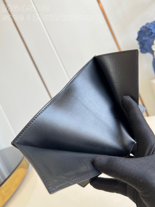 l**is V*t*n passport cover-10*14*2.5cm