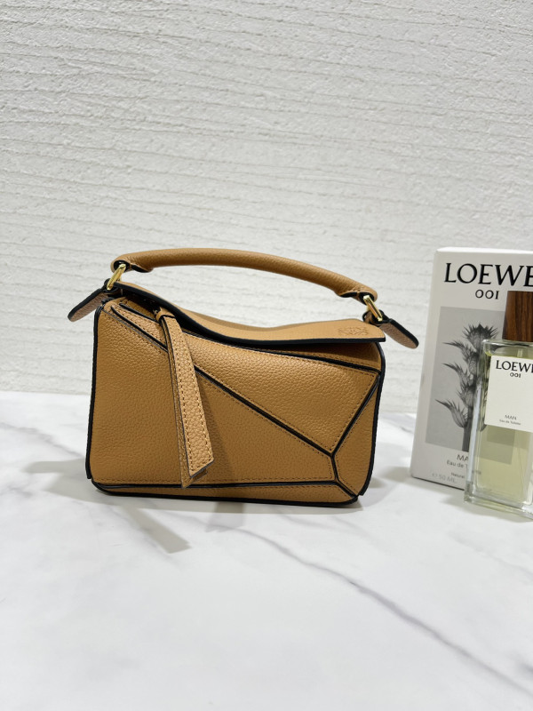 LOEWE PUZZLE BAG-18*12*7.5CM