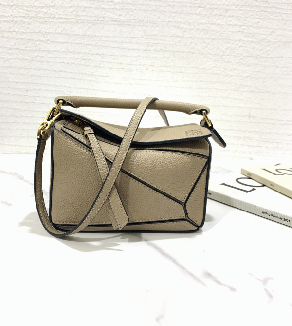 LOEWE PUZZLE BAG-18*12*7.5CM