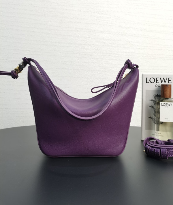 Loewe Hammock Hobo