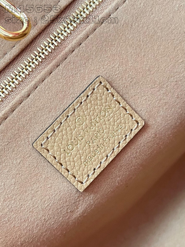 l**is V*t*n onthego pm-25*19*11.5cm