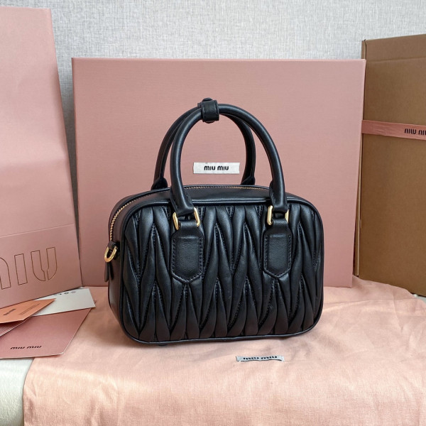 MIUMIU Arcadie matelassé nappa leather bag-19*13*6CM