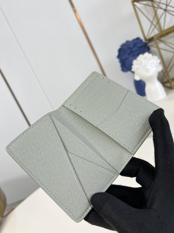 l**is V*t*n pocket organizer-7.5*11.1*1 cm