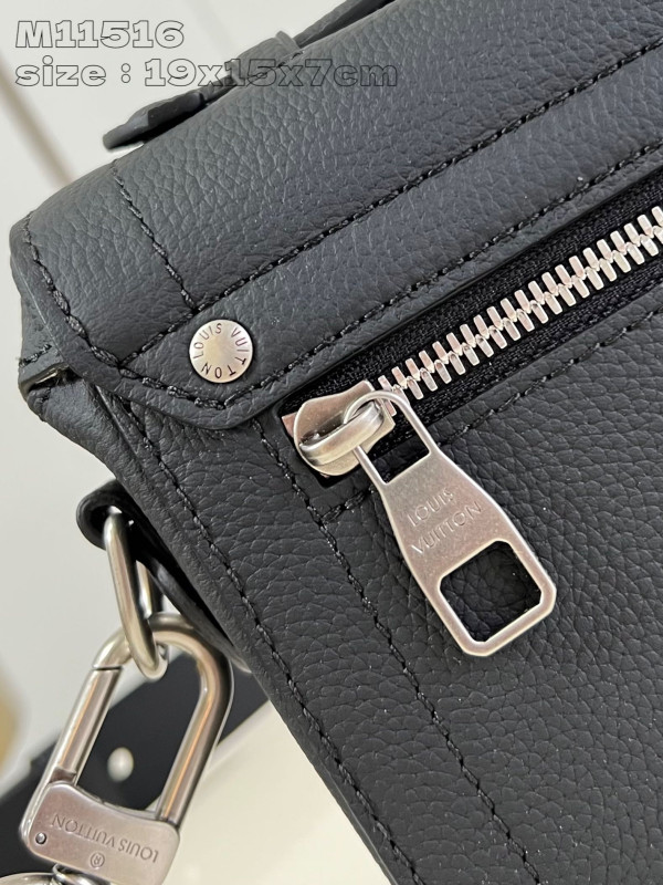 l**is V*t*n soul trunk-19*15*7cm