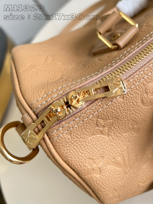 l**is V*t*n speedy bandouliere 30