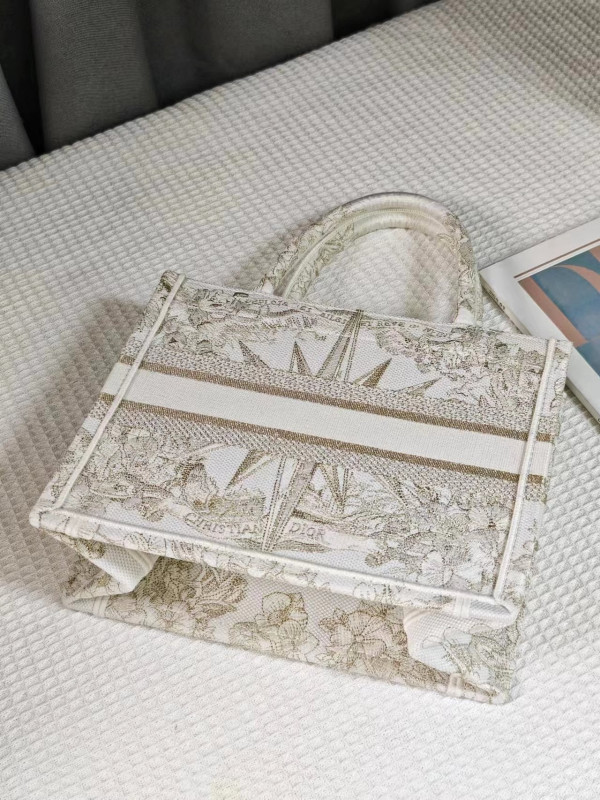 small D*or book tote-26cm