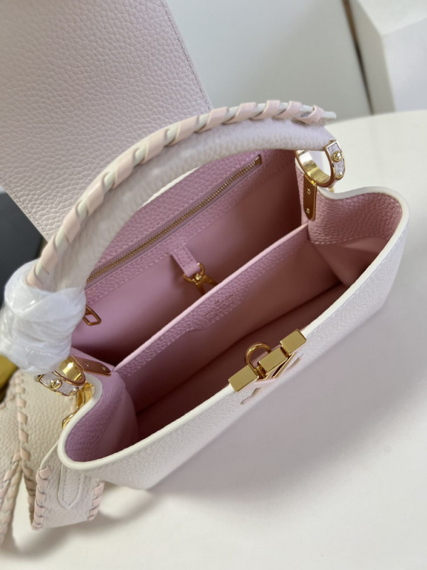 l**is V*t*n capucines bb